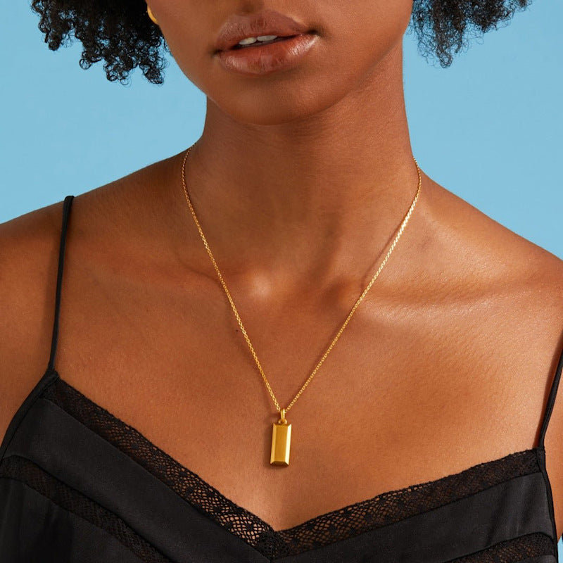 14K Gold Bar Pendant Necklace — Bold, Modern & Eye-Catching