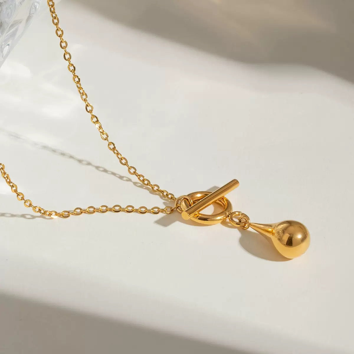 Teardrop Pendant Necklace