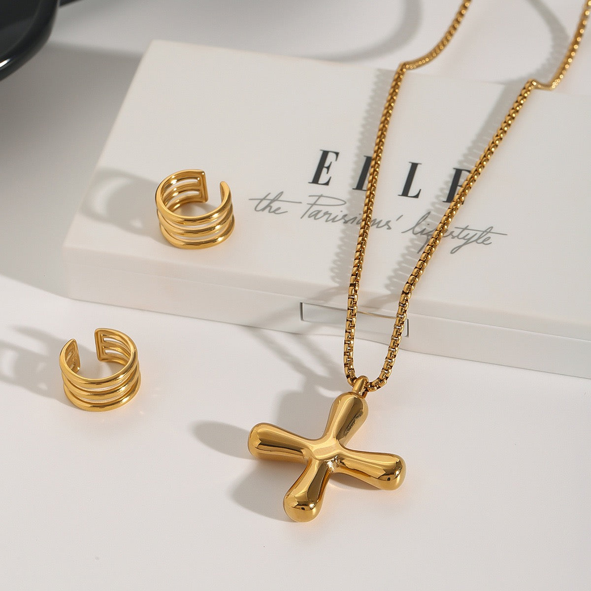 14K Gold Cross Pendant Necklace