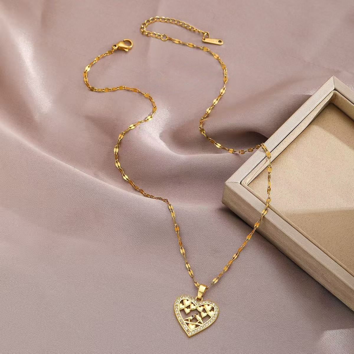 14K Gold Dazzling Heart Necklace