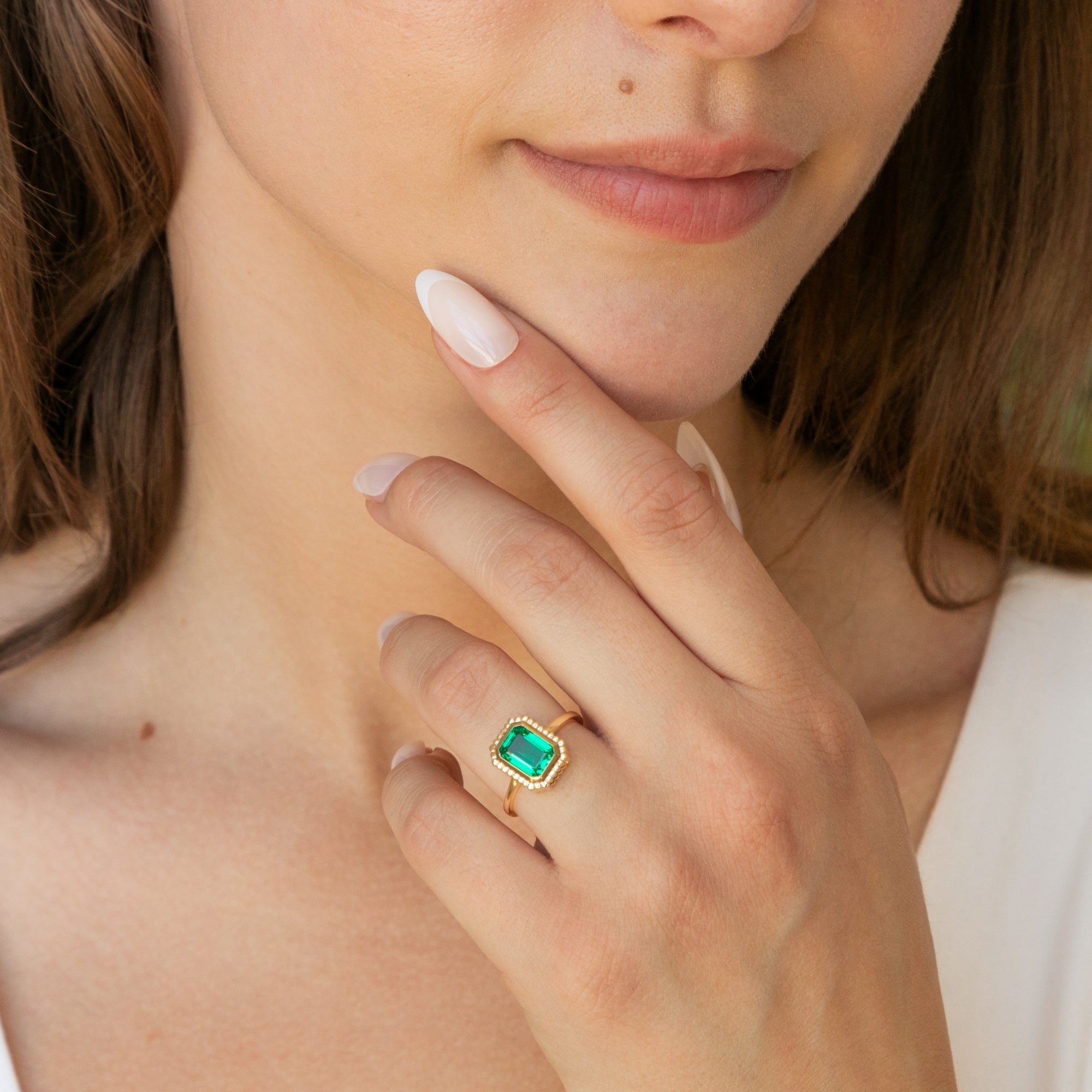 Statement Ribbed Emerald Ring