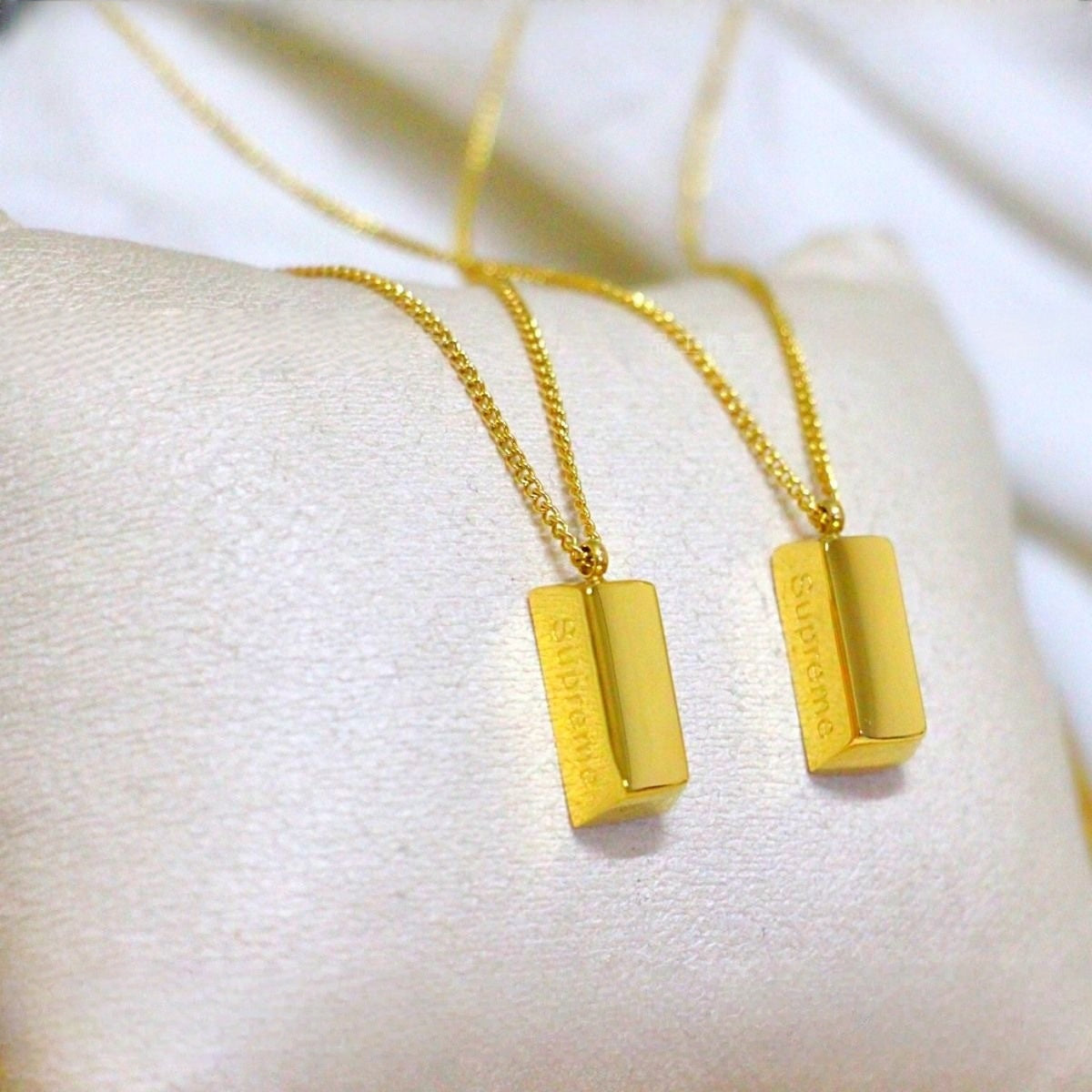 14K Gold Bar Pendant Necklace