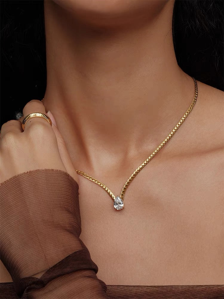 14K Gold Pear-Cut Zircon Necklace