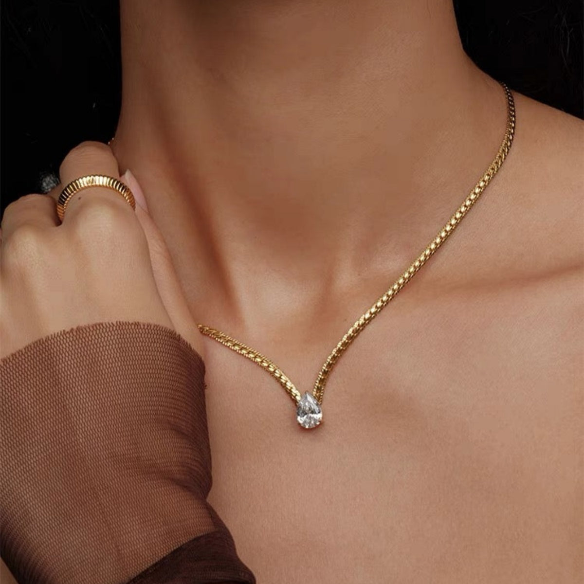 14K Gold Pear-Cut Zircon Necklace