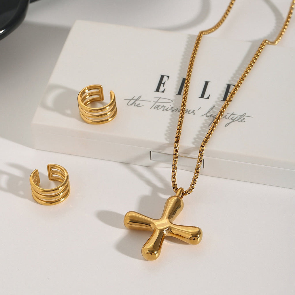 14K Gold Cross Pendant Necklace