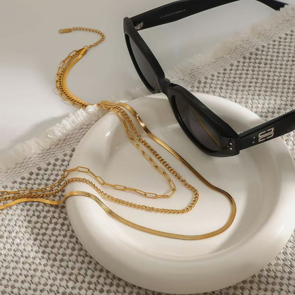 Minimalist Layered Necklace Set