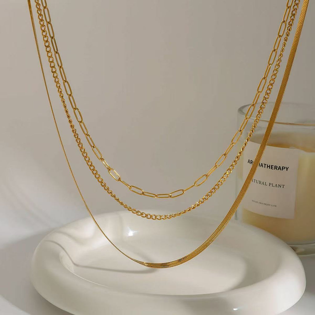Minimalist Layered Necklace Set