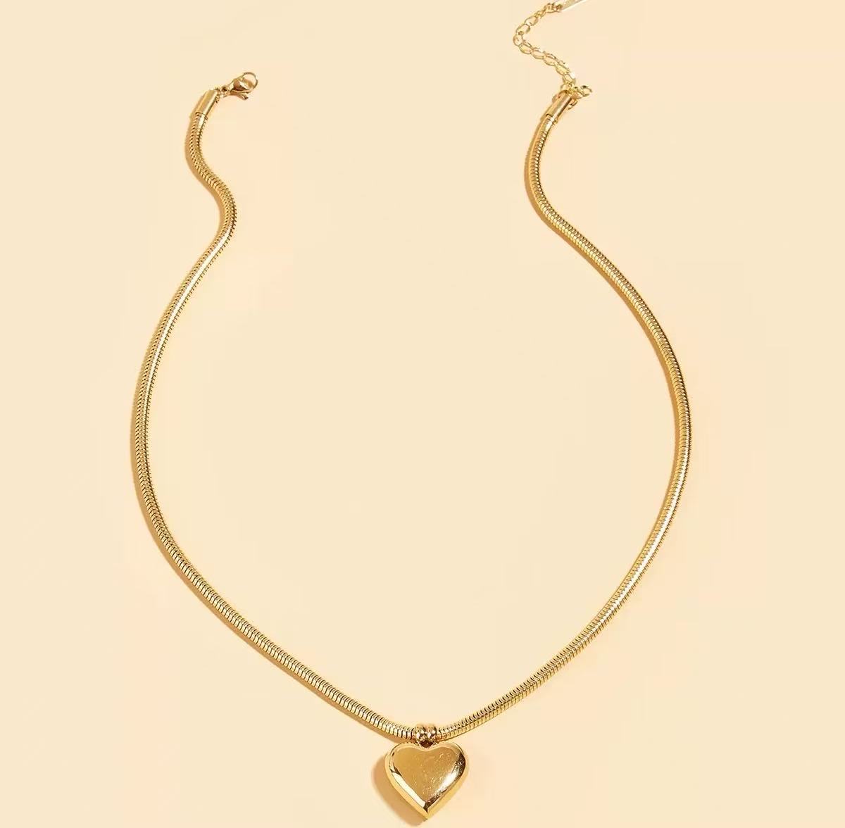 14K Gold Heart Pendant Necklace