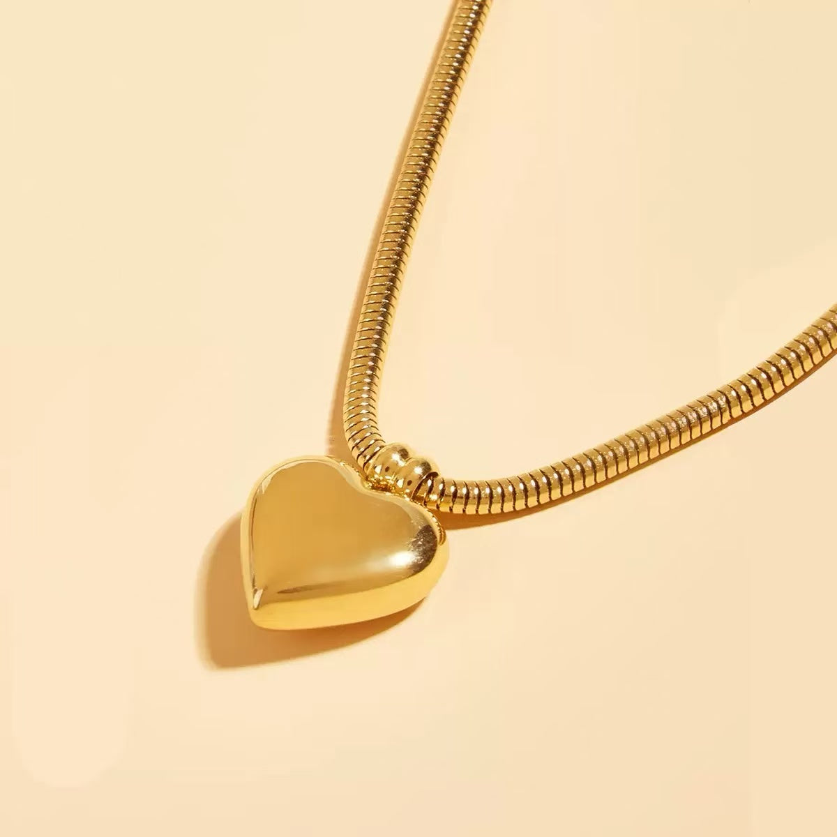 14K Gold Heart Pendant Necklace