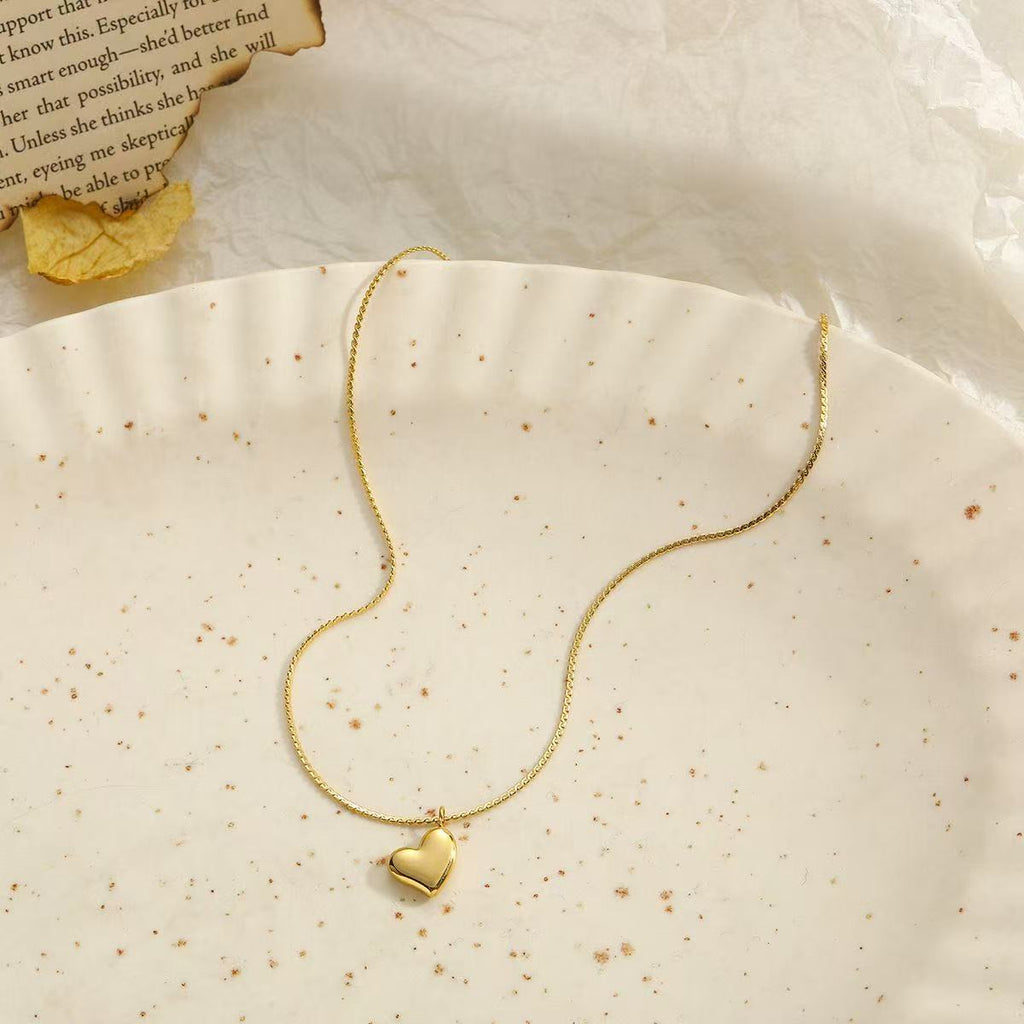 14K Gold Mini Heart Pendant Necklace