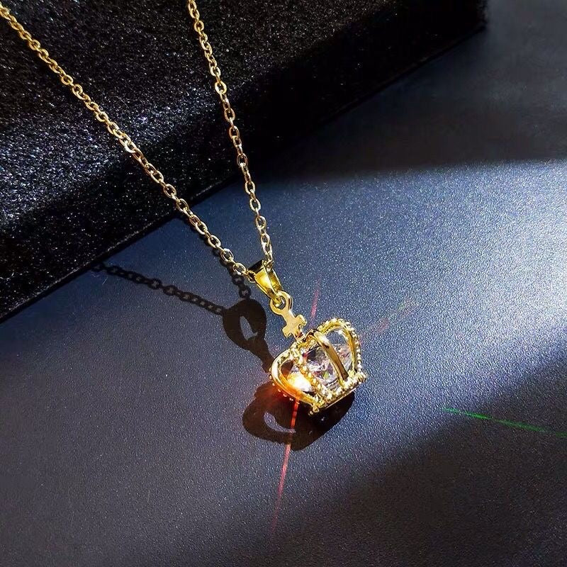 14K Gold Crystal Crown Pendant Necklace