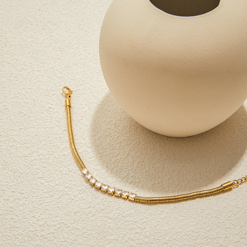 Glistening 14K Gold Snake Chain Bracelet