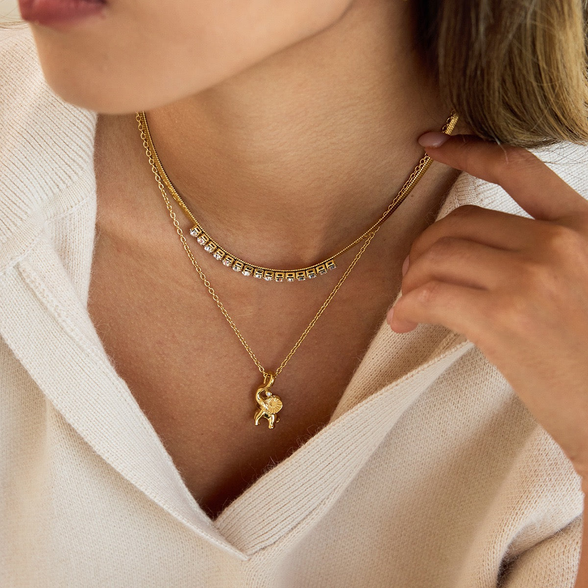 Radiant Crystal Line Bar Necklace