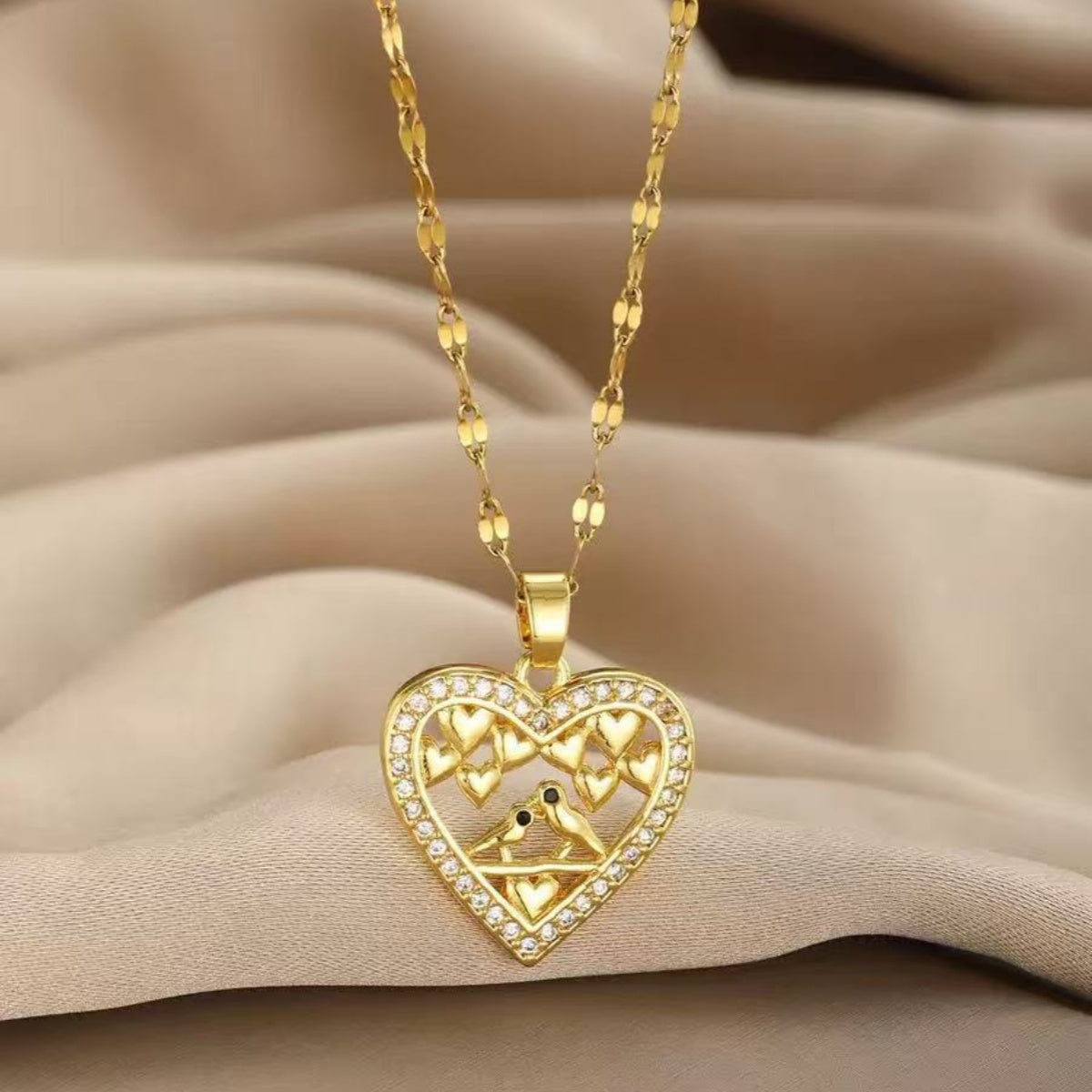 14K Gold Dazzling Heart Necklace