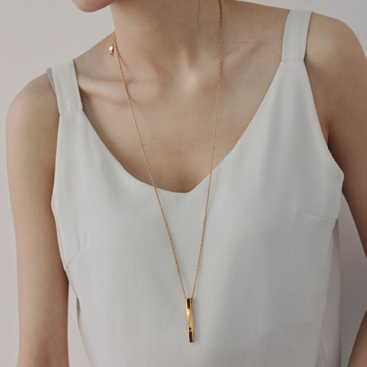 14K Gold Spiral Bar Pendant Necklace--Effortless Everyday Elegance