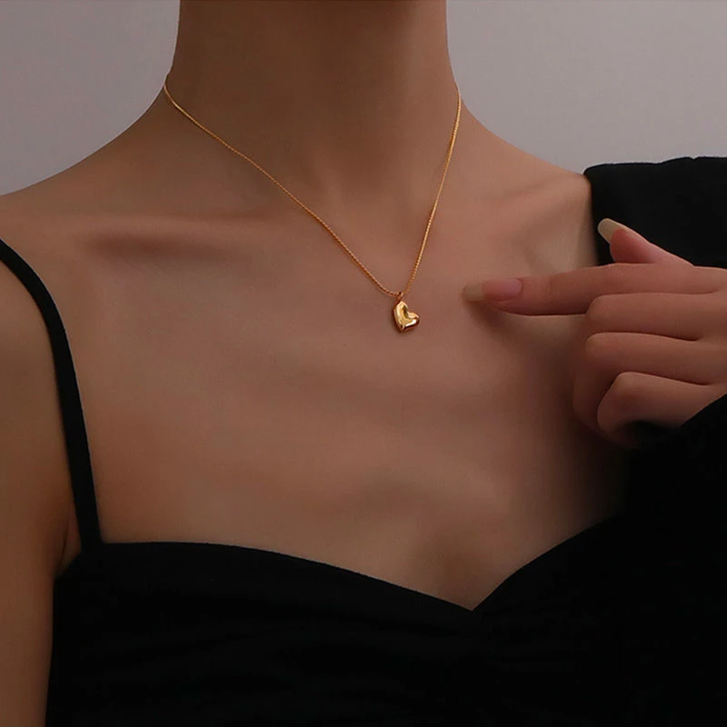 14K Gold Mini Heart Pendant Necklace