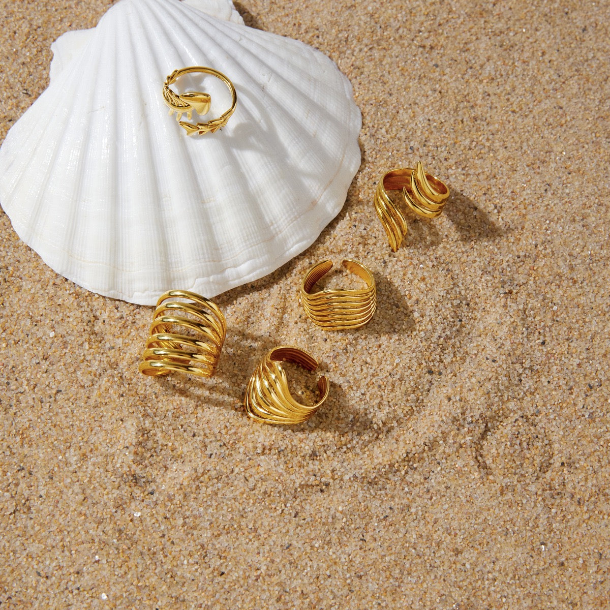 Chunky Gold Dome Ring Set – 4PCS Adjustable, Waterproof &Tarnish-Resistant