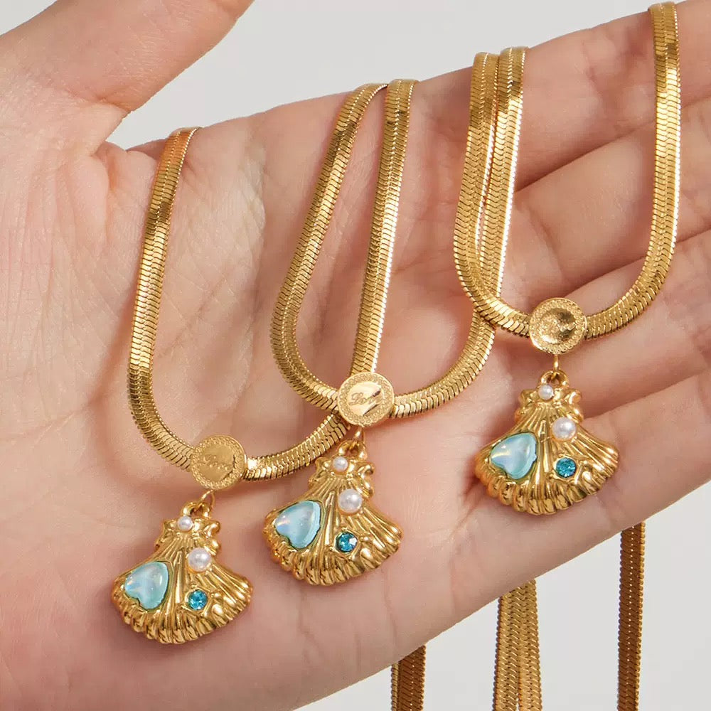 14K Gold Ocean Shell Pendant Necklace – Your Go-To Jewelry for Summer Vacations