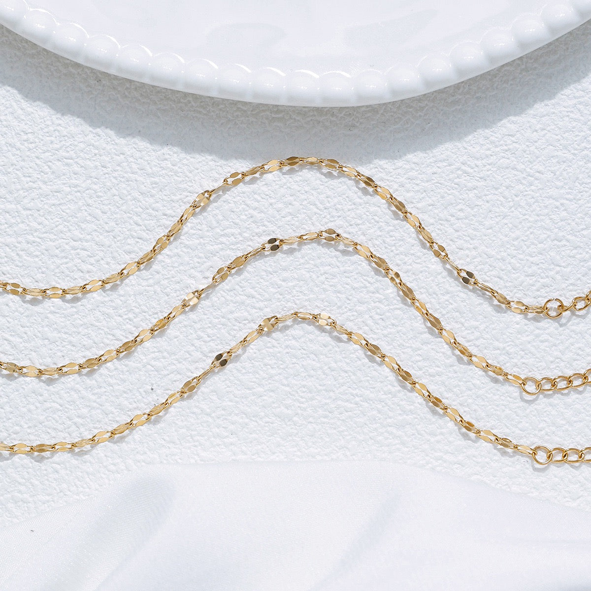 14K Gold Petal Chain Necklace – Everyday Elegance