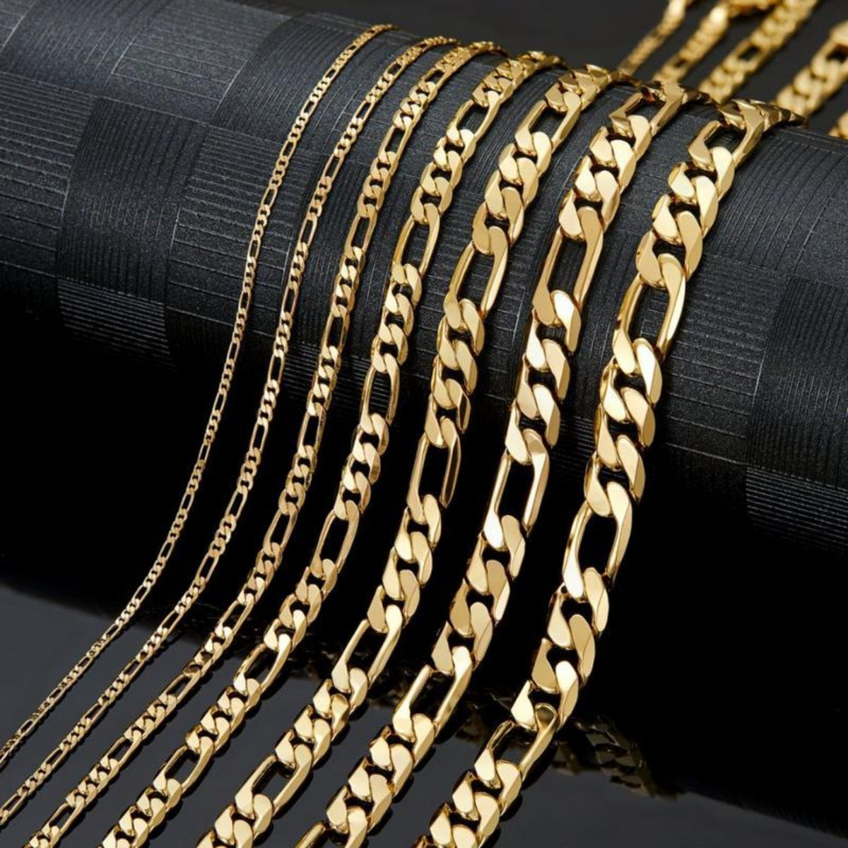 14K Gold Figaro Chain Necklace – Italian Style Unisex Chain 2mm–10mm