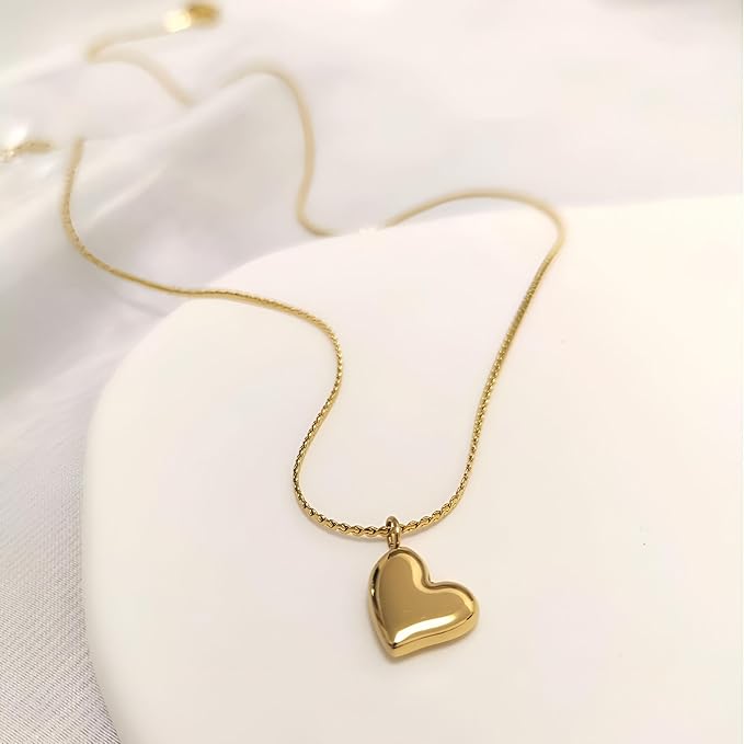 14K Gold Mini Heart Pendant Necklace