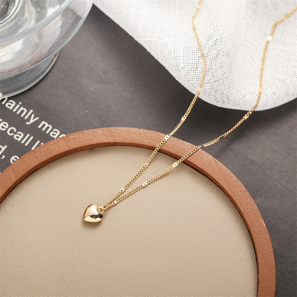 Minimalist Heart Pendant Necklace – 14K Gold