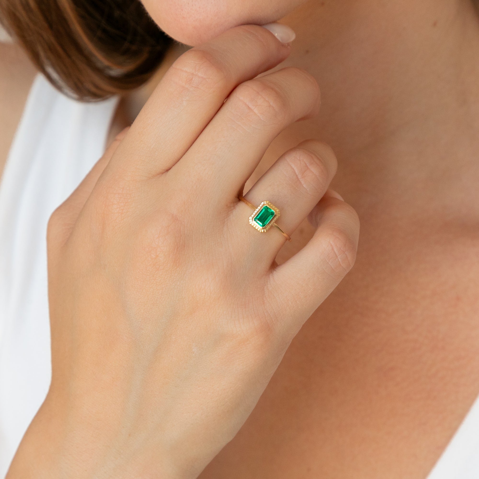 Dainty Ribbed Emerald Ring