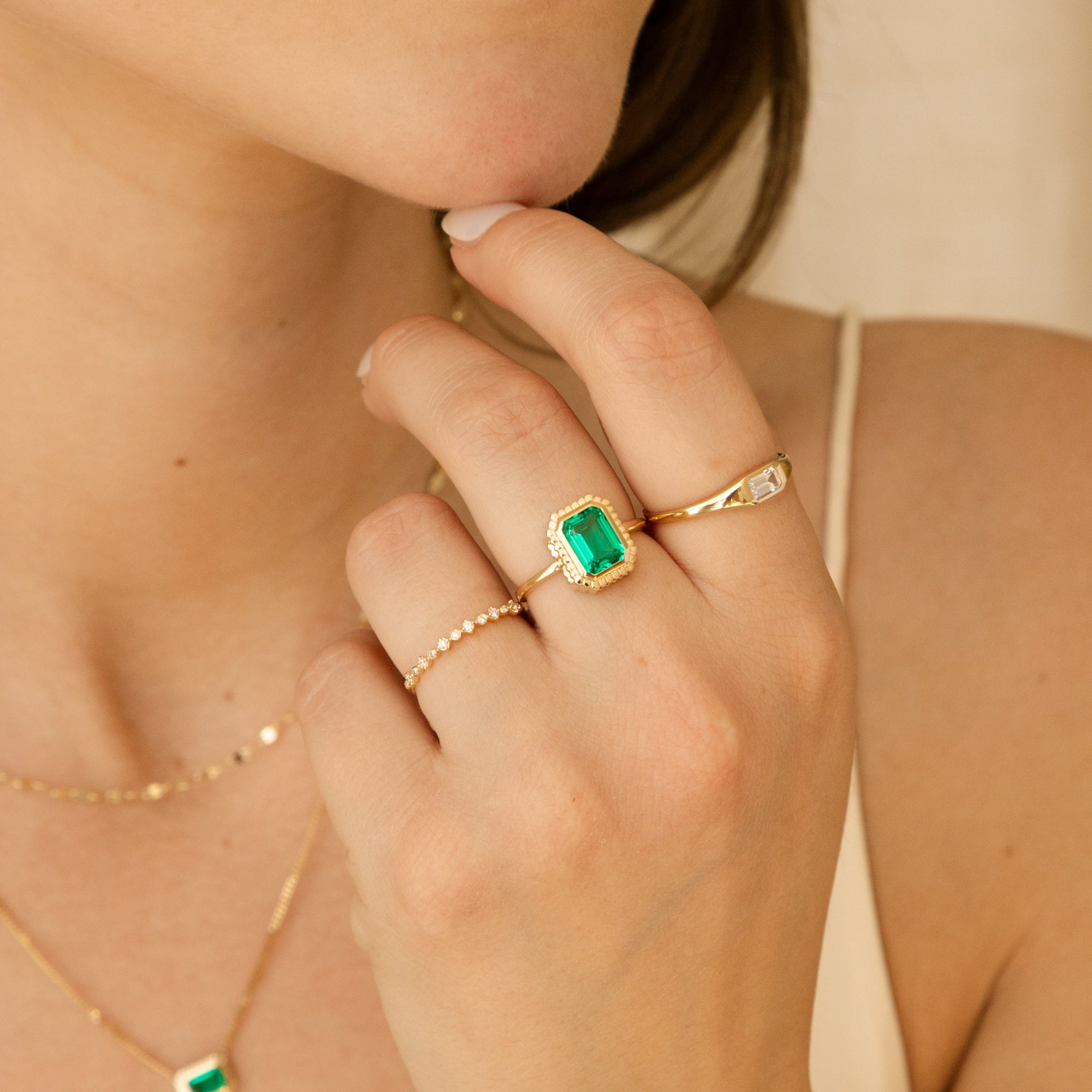 Statement Ribbed Emerald Ring