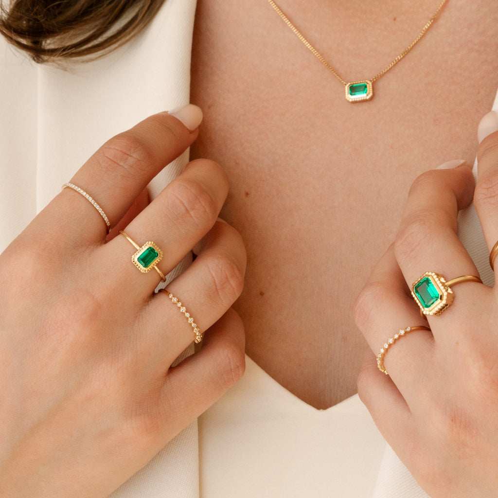 Dainty Ribbed Emerald Ring