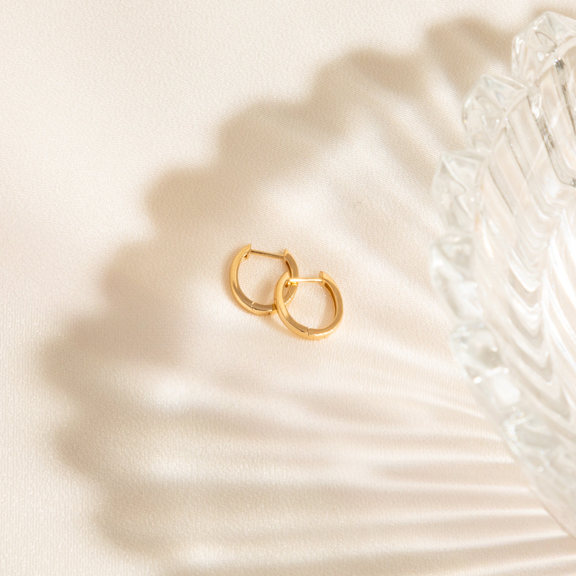 Oval Huggie Hoop Earrings - 14k Solid Gold