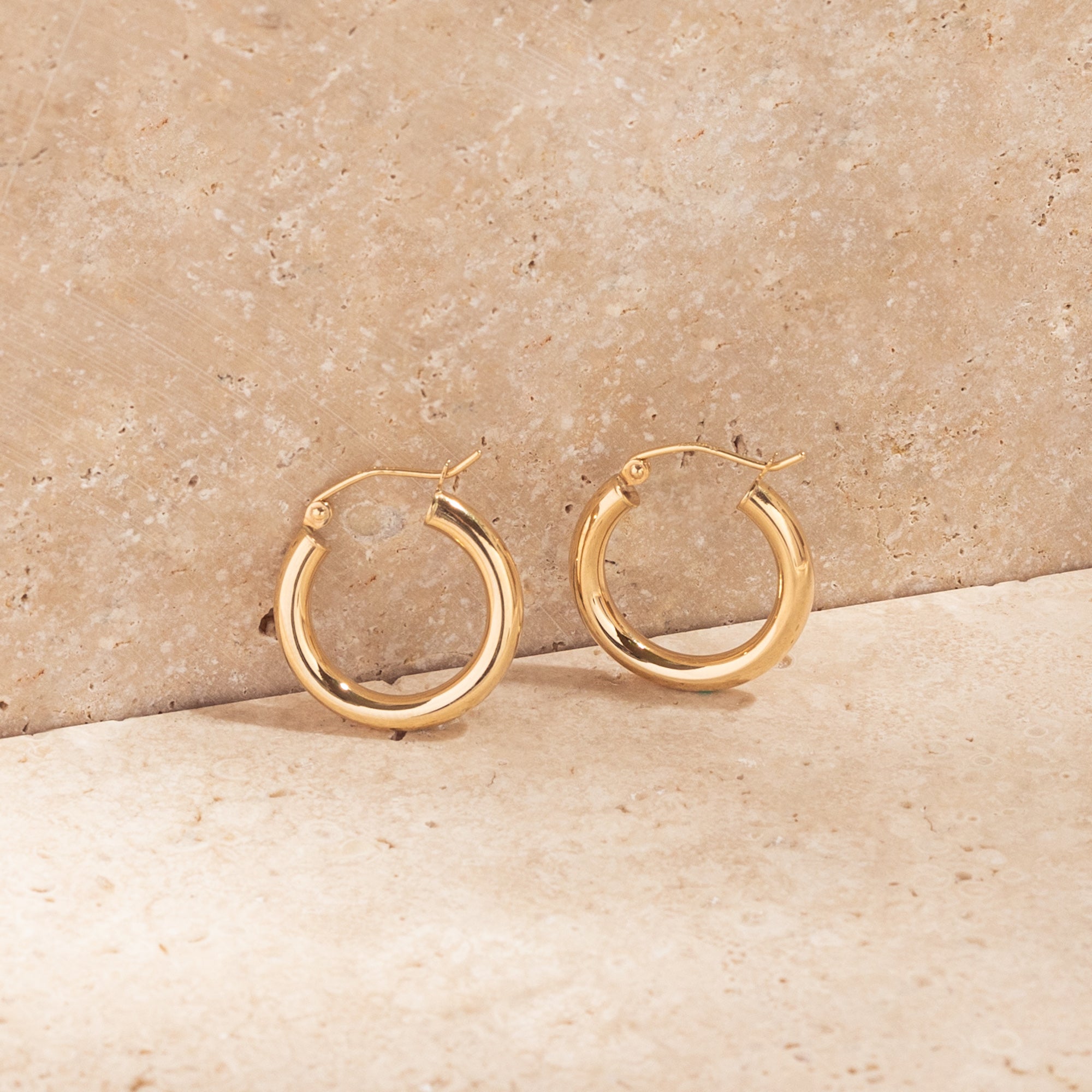 Medium Chunky Everyday Hoop Earrings