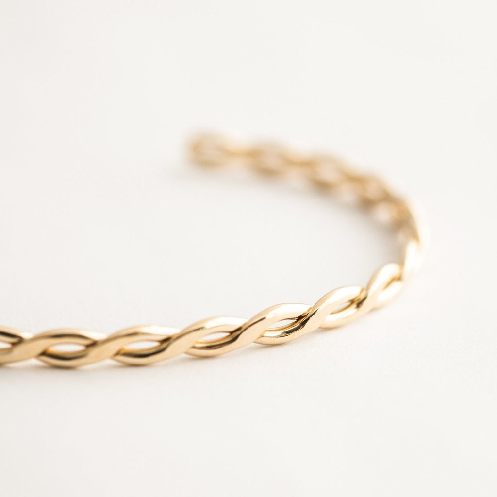 14K Gold Twisted Bangle