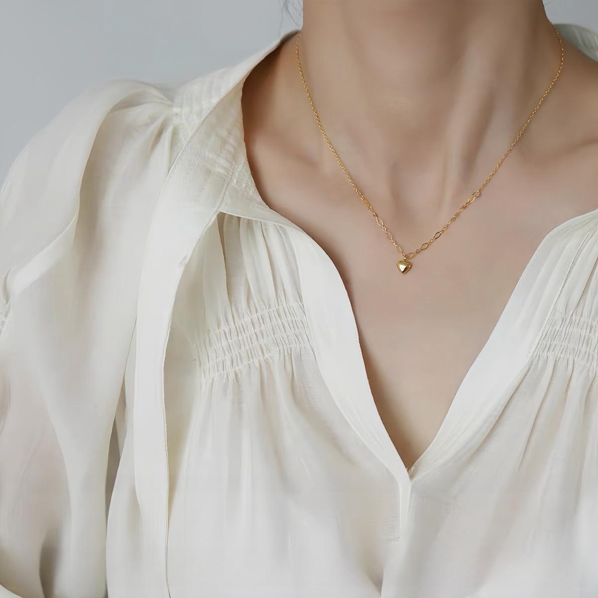 14K Gold Mini Heart Necklace - Elegant & Timeless