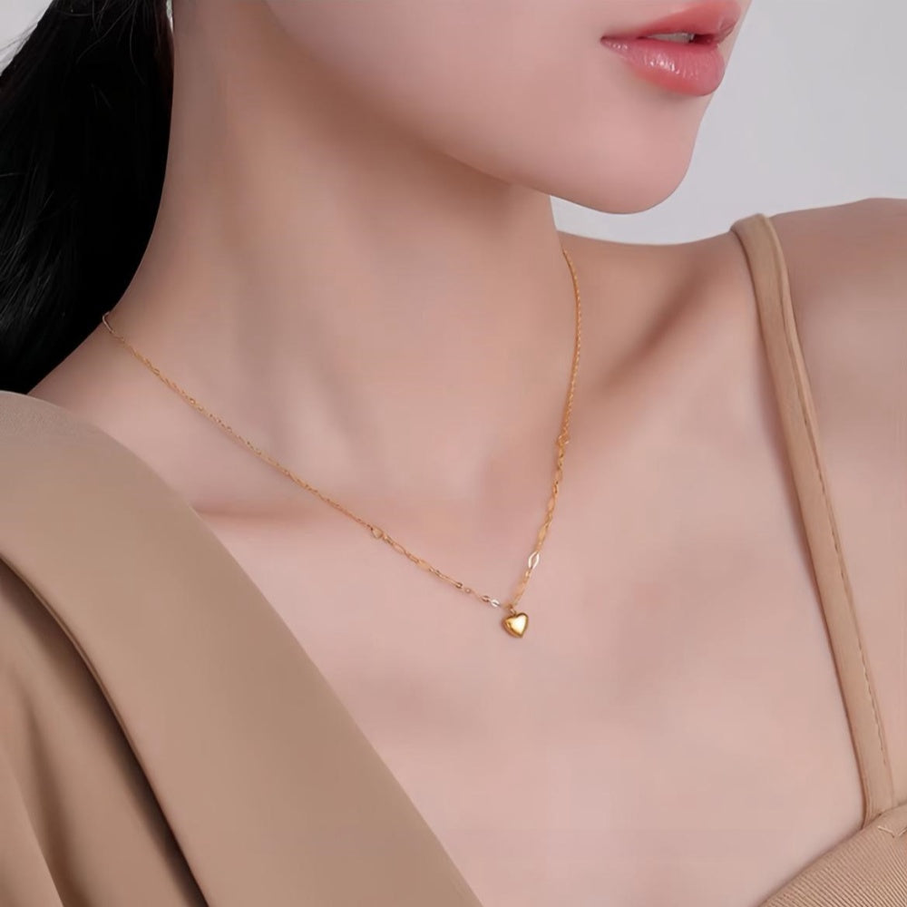 Mini Heart Necklace - Elegant & Timeless
