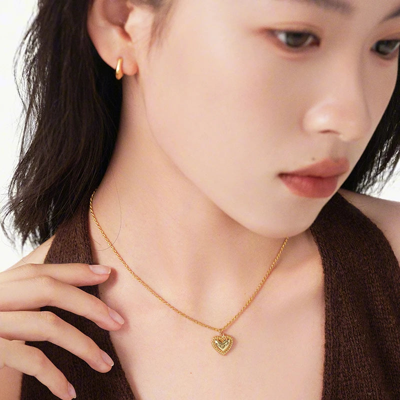 14K Gold Sweetheart Pendant Necklace